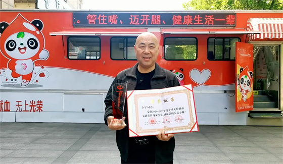 安康李軍，18年獻(xiàn)出“10”個(gè)自己……