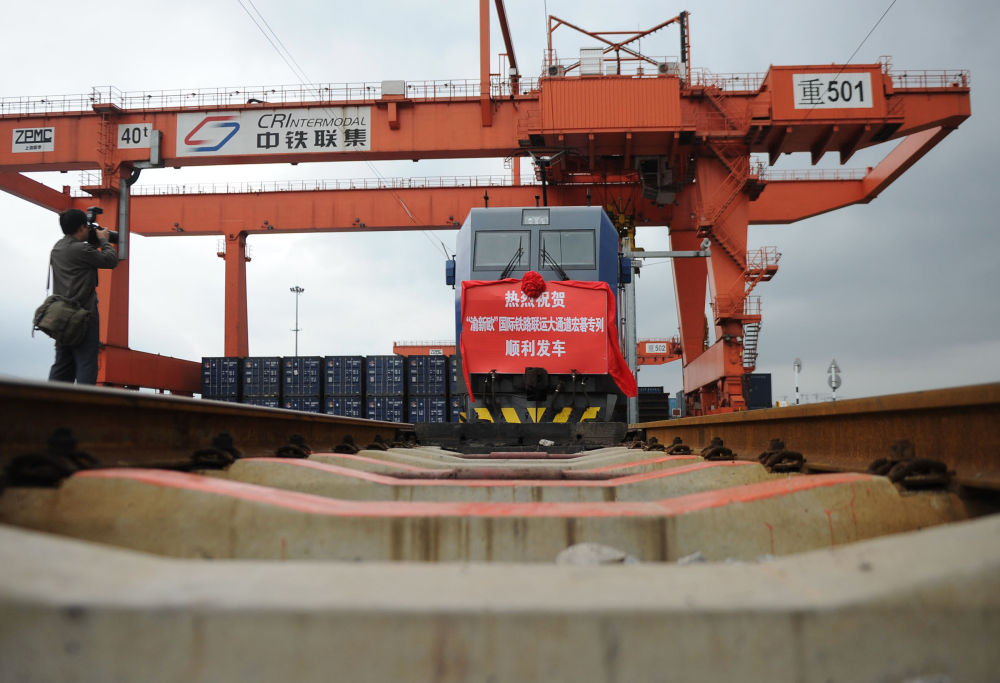 △ 2011年9月22日拍攝的首列“渝新歐”宏碁專列。新華社記者 李健 攝