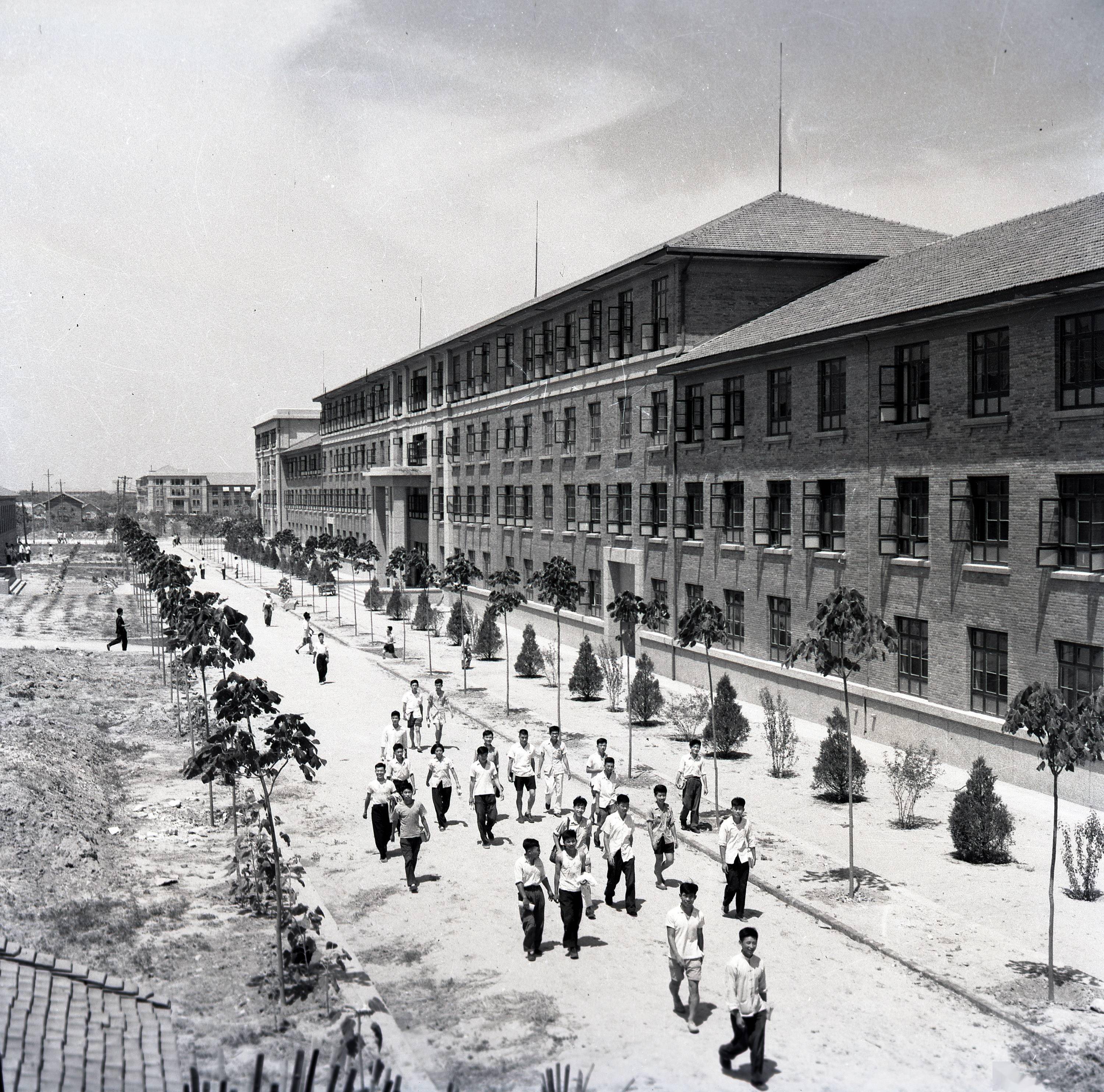 1959年拍攝的西遷后的交通大學(xué)校園一景（資料照片）。